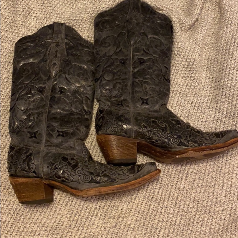 Black vintage boots